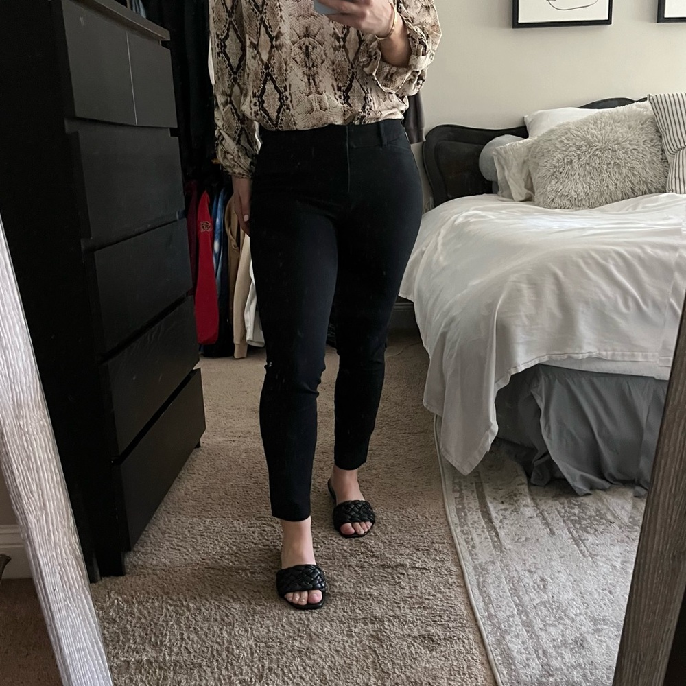 Old Navy Mid-rise Pixie Work Pants